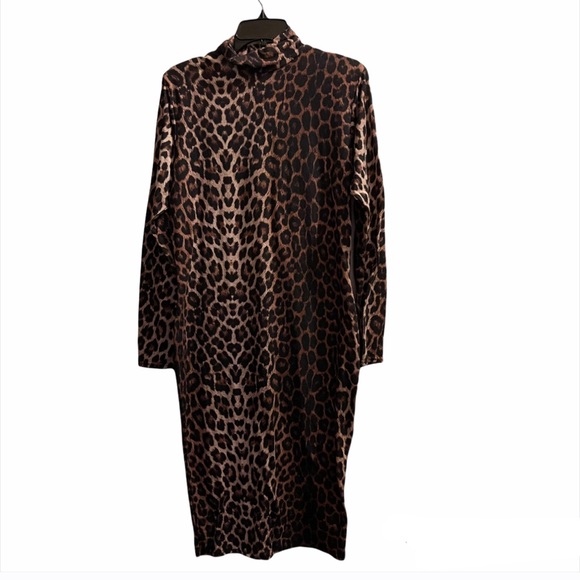 Mock Neck Leopard Print Bodycon Dress - Picture 3 of 4